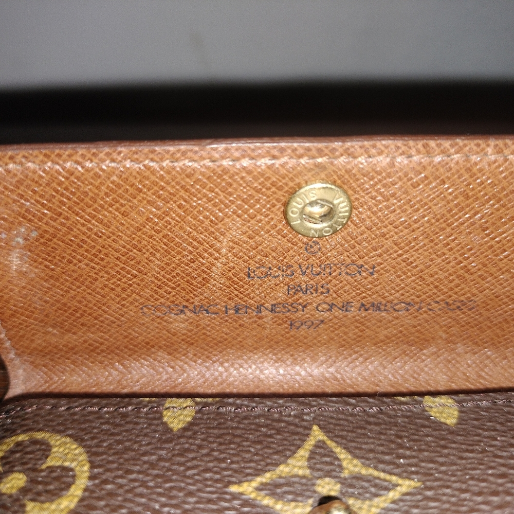 Louis Vuitton Wallet - Picture 4 of 4